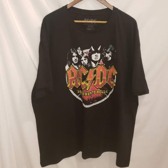 🤘🏻AC⚡DC Highway To Hell Tee shirt - Picture 2 of 5